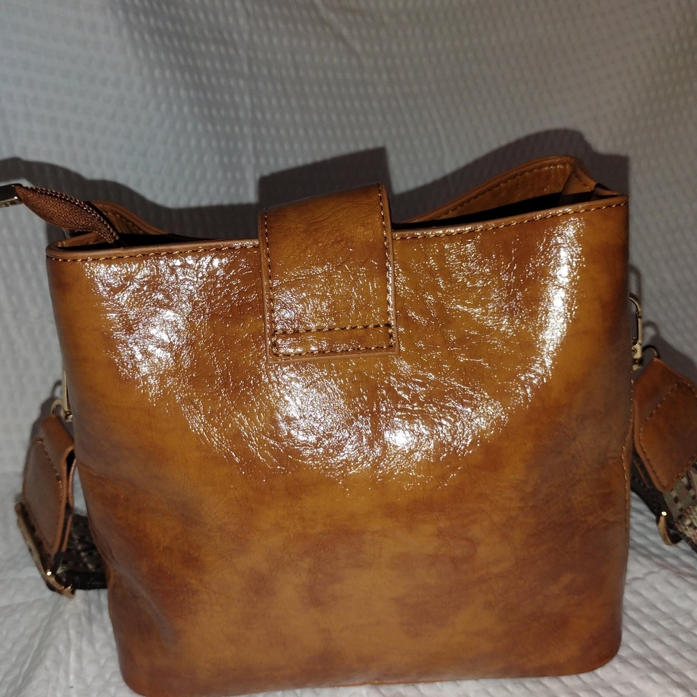 Brown  Crossbody Bag - Picture 5 of 9